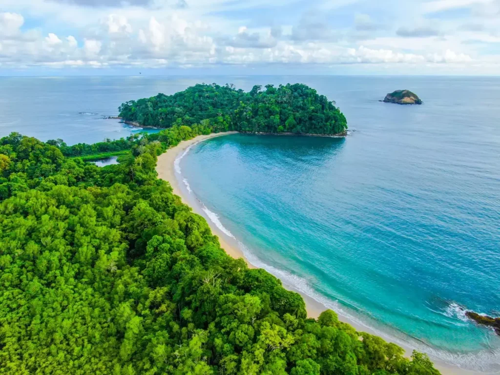 Playa-Manuel-Antonio-Costa-Rica_Pacifico-Central-2-1024x768